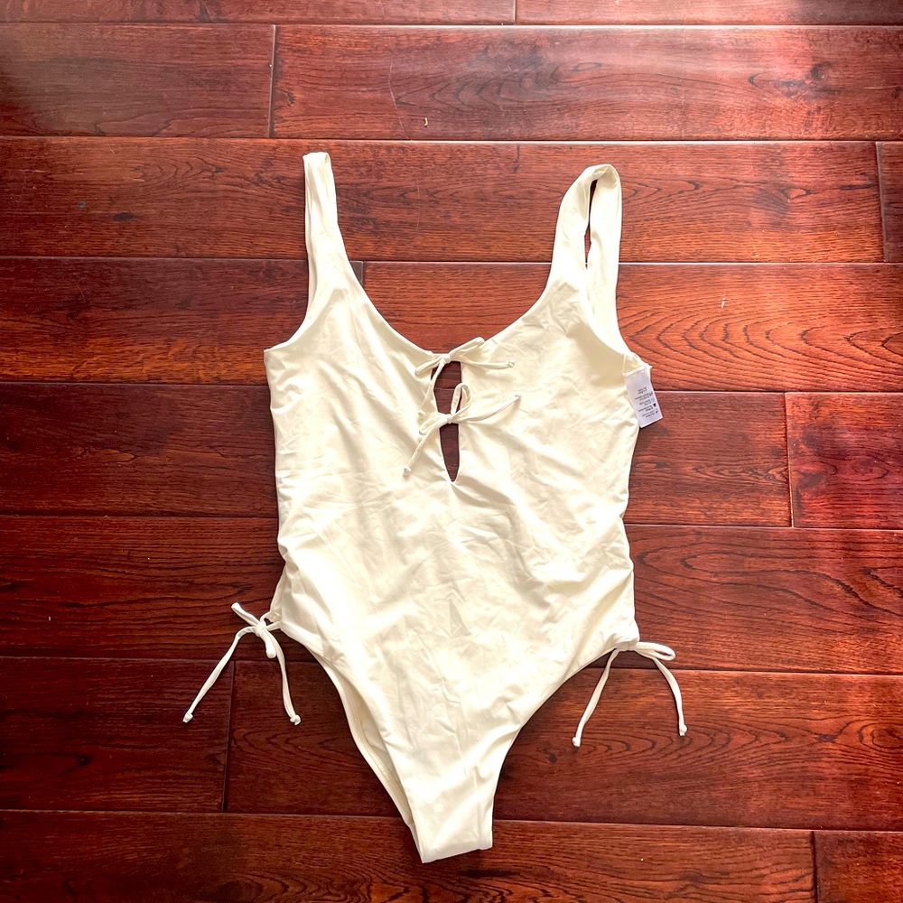 Swimming suit